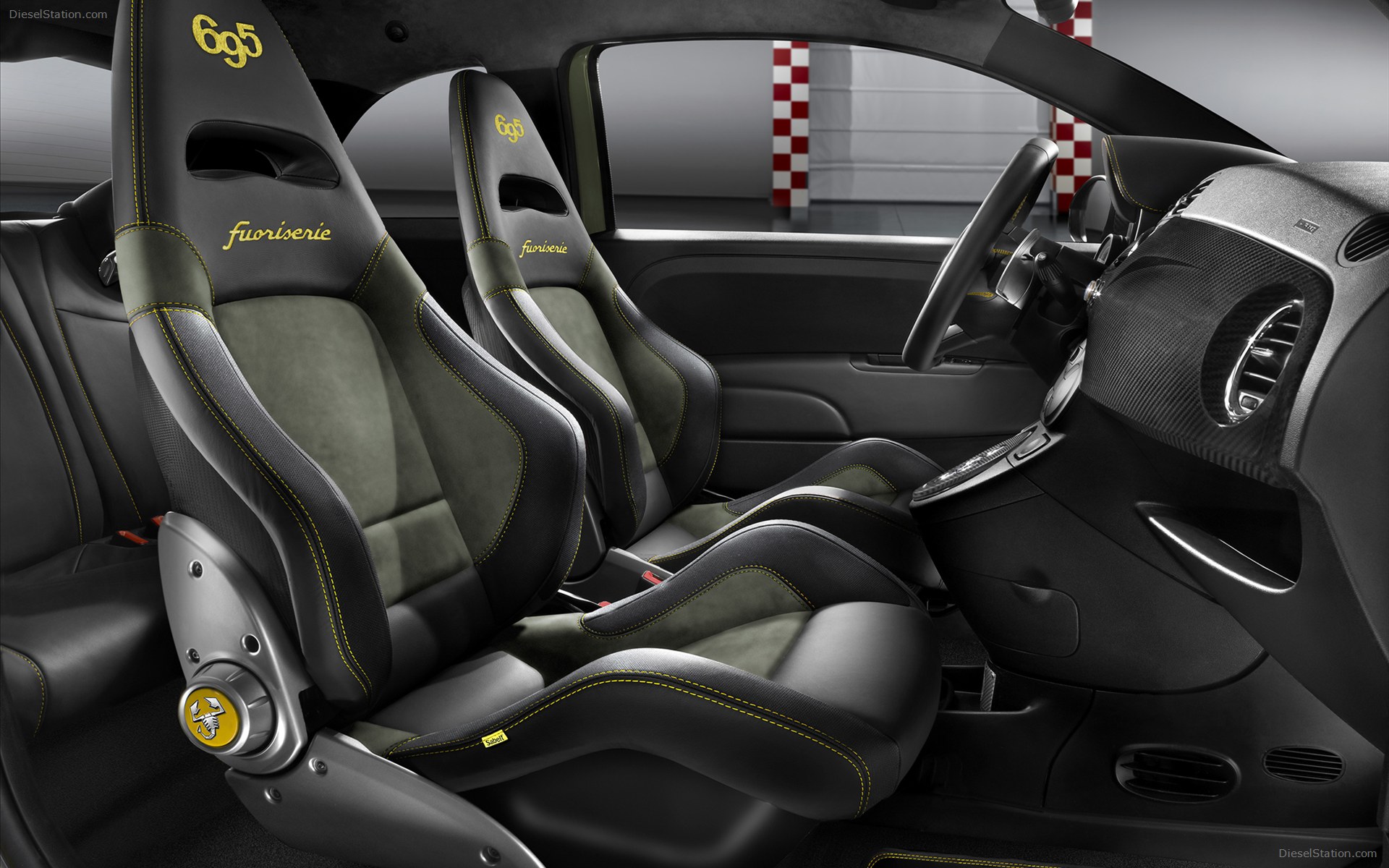 Abarth 695 Scorpione 2014